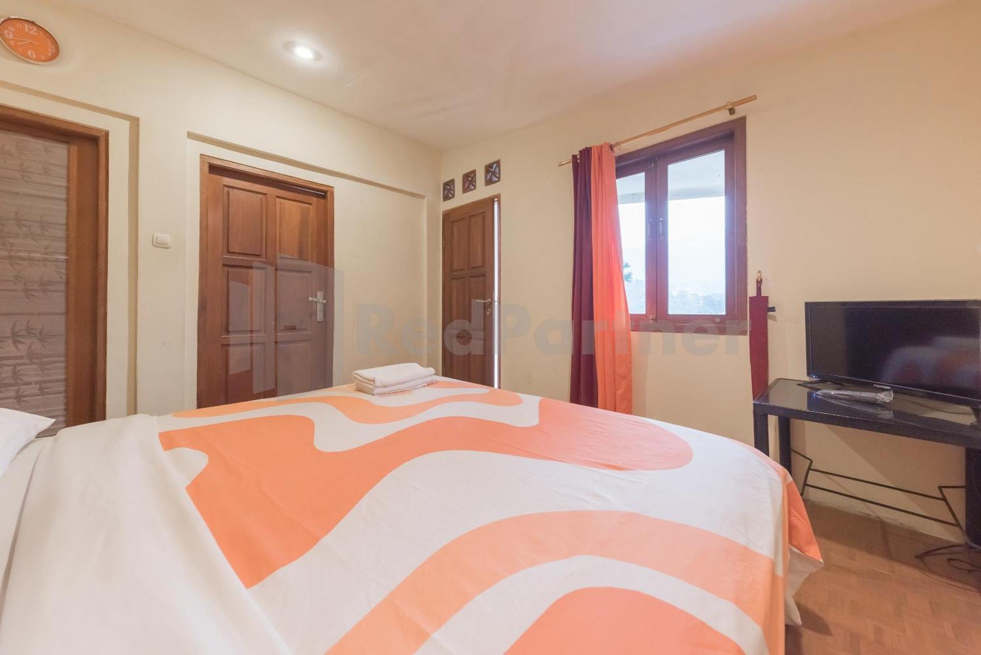 Bens Homestay Mitra Reddoorz Bogor Exterior photo